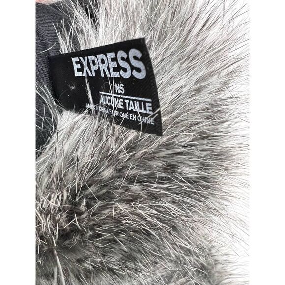 Express Faux Fur Scarf Gray Womens Size One Size - Picture 3 of 6
